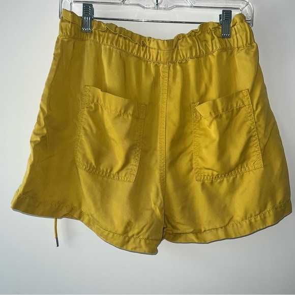 LOFT Yellow Soft Twill Pull On Shorts - Picture 7 of 8